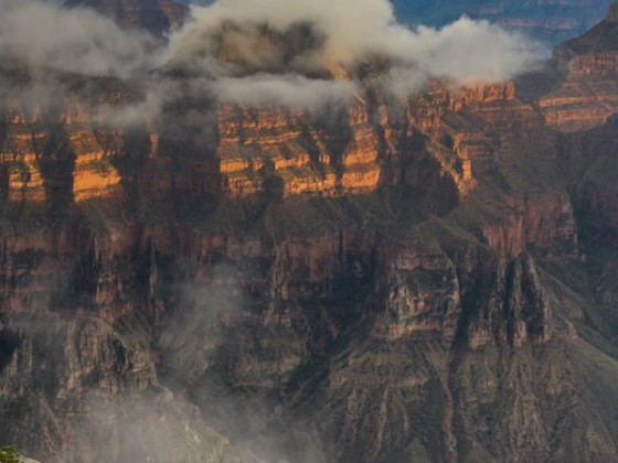 Wolkiger Sonnenuntergang am North Rim