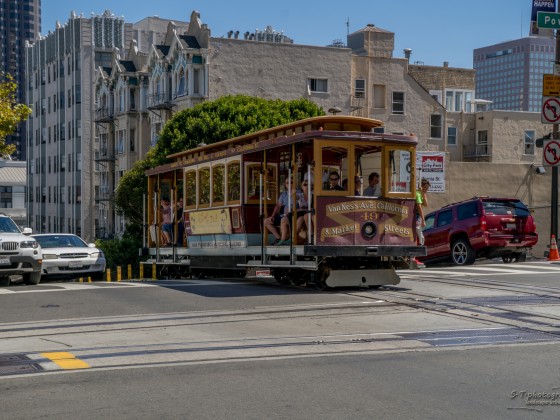 Cable Car @ California Street